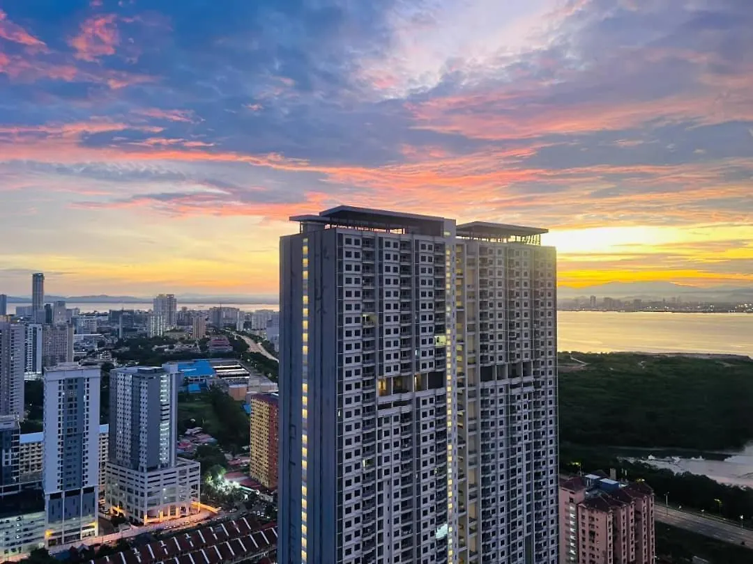 Urban Suites Skyline Georgetown Penang-Sea & City View - Affordable-Cozy & Luxury Stay Jelutong 0*,