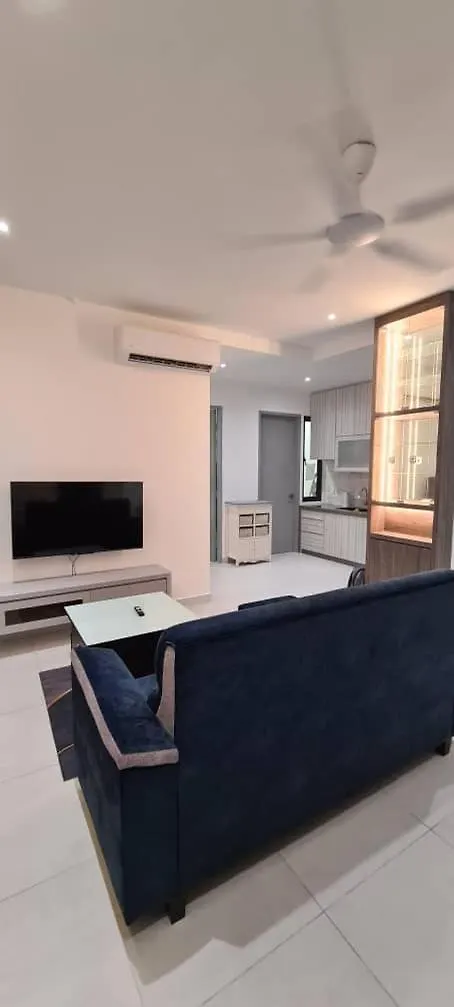 Urban Suites Skyline Georgetown Penang-Sea & City View - Affordable-Cozy & Luxury Stay Jelutong 0*,