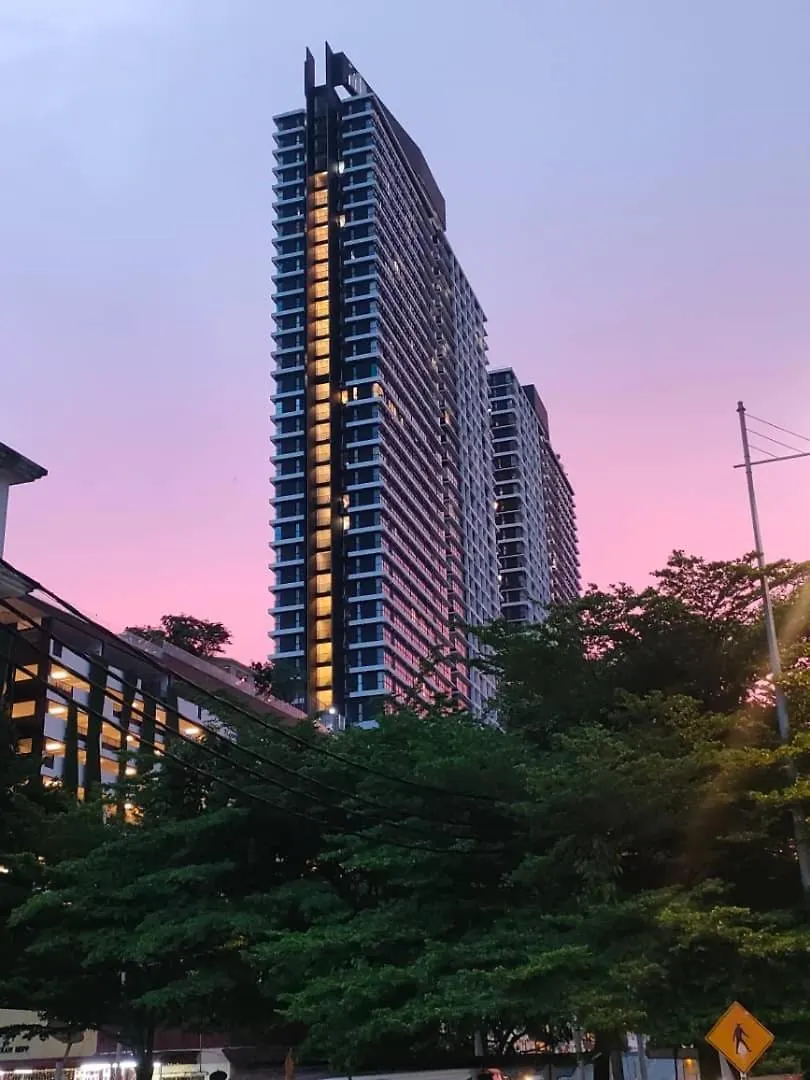 Urban Suites Skyline Georgetown Penang-Sea & City View - Affordable-Cozy & Luxury Stay Jelutong Malaysia