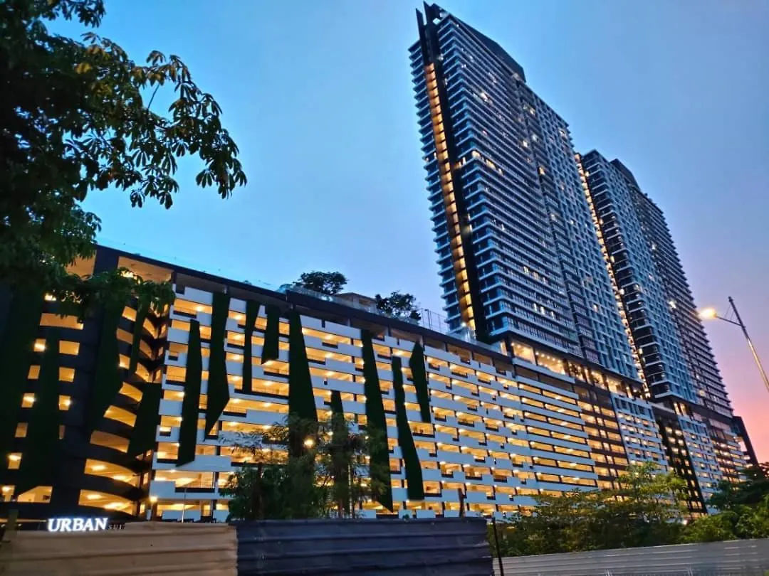 Urban Suites Skyline Georgetown Penang-Sea & City View - Affordable-Cozy & Luxury Stay Jelutong Malaysia